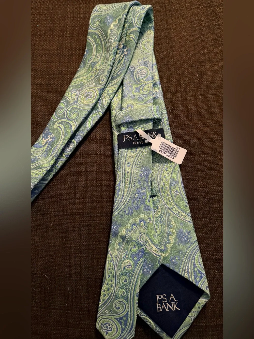 NWT Jos A. Bank Traveler 100% Silk Paisley Print Multicolored Mens Tie